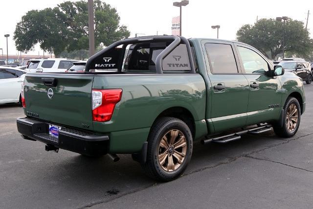 2024 Nissan Titan Crew Cab SV 4x2