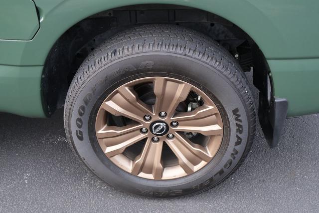 2024 Nissan Titan Crew Cab SV 4x2