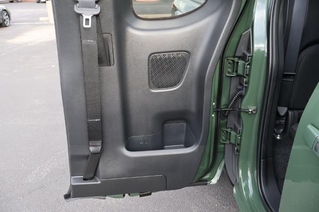 2024 Nissan Frontier King Cab SV 4x2
