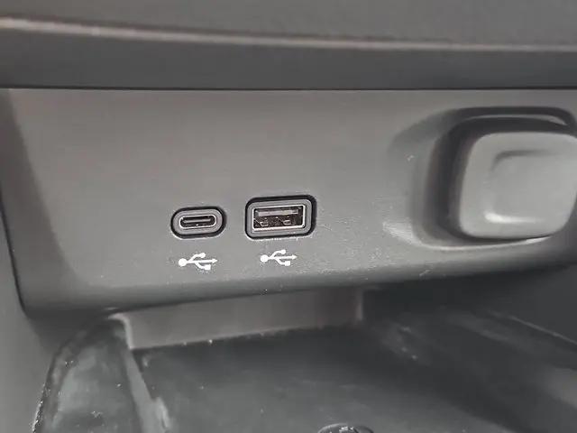 2024 Buick NV Sport Touring FWD