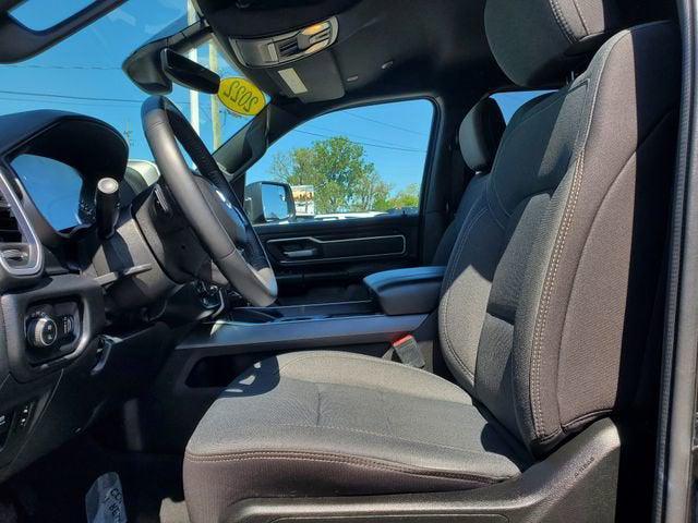 2022 Ram 1500 Big Horn Crew Cab 4x4 5'7" Box