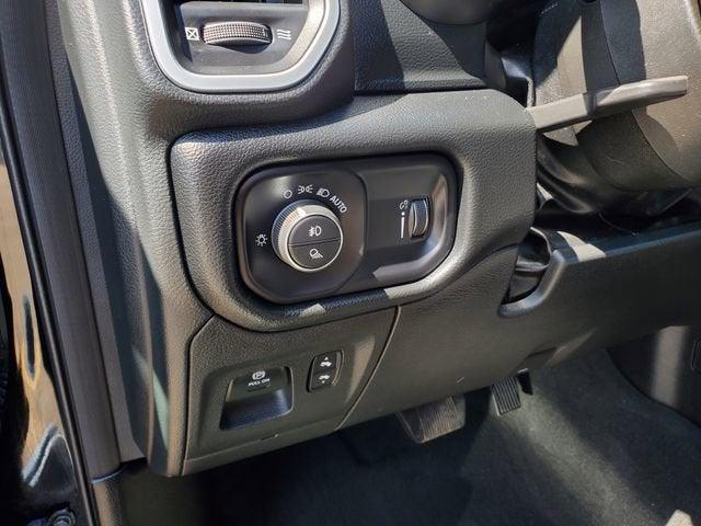 2022 Ram 1500 Big Horn Crew Cab 4x4 5'7" Box