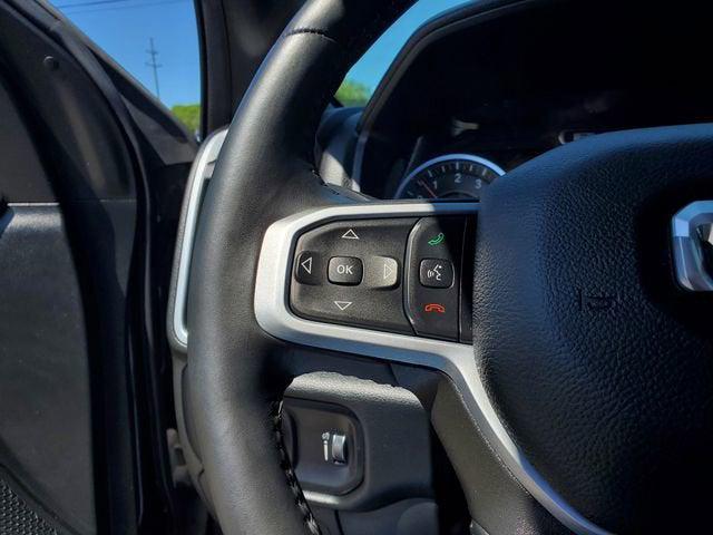 2022 Ram 1500 Big Horn Crew Cab 4x4 5'7" Box