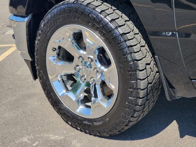 2022 Ram 1500 Big Horn Crew Cab 4x4 5'7" Box