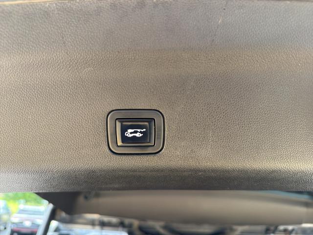 2021 GMC Yukon 4WD AT4