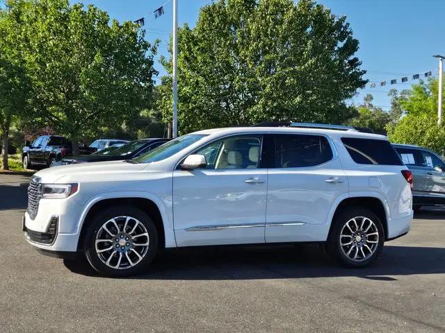 2023 GMC Acadia AWD Denali