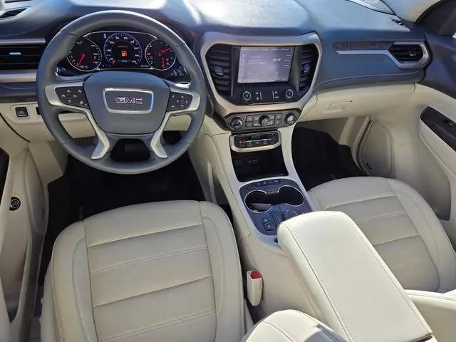 2023 GMC Acadia AWD Denali