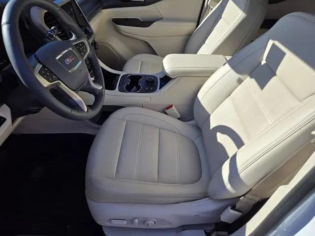 2023 GMC Acadia AWD Denali