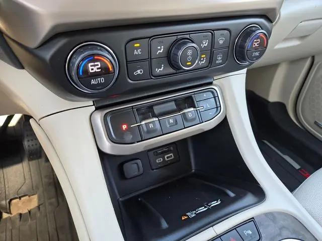 2023 GMC Acadia AWD Denali
