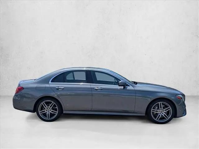 2017 Mercedes-Benz E-CLASS E 300 E 300