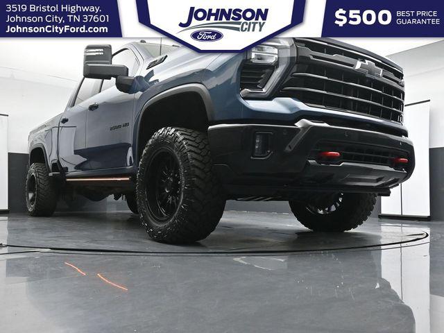 2026 Chevrolet Silverado 2500HD Crew Cab, Standard Bed, LT, 4WD