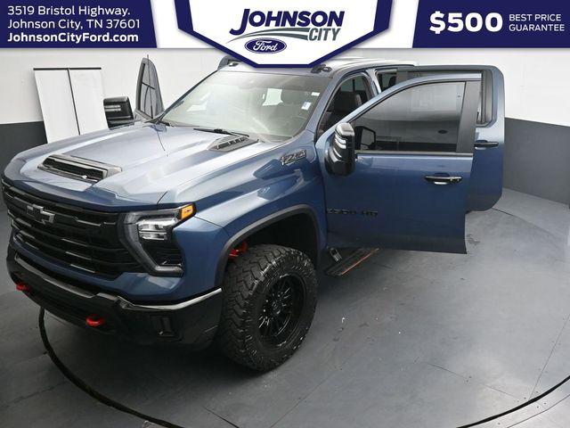 2026 Chevrolet Silverado 2500HD Crew Cab, Standard Bed, LT, 4WD