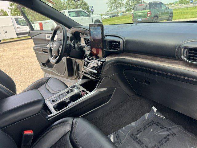 2021 Ford Explorer Platinum