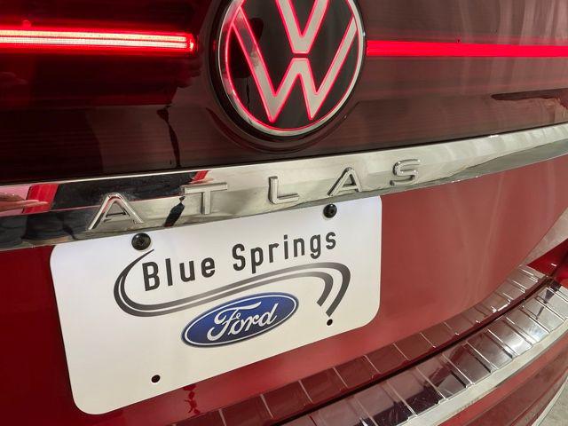 2025 Volkswagen Atlas 2.0T SEL Premium R-Line
