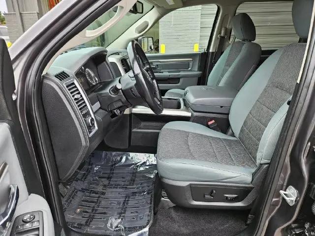 2017 Ram 1500 SLT