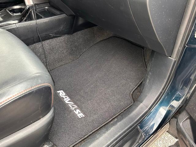 2018 Toyota RAV4 SE