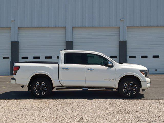 2023 Nissan Titan Crew Cab Platinum Reserve 4x4