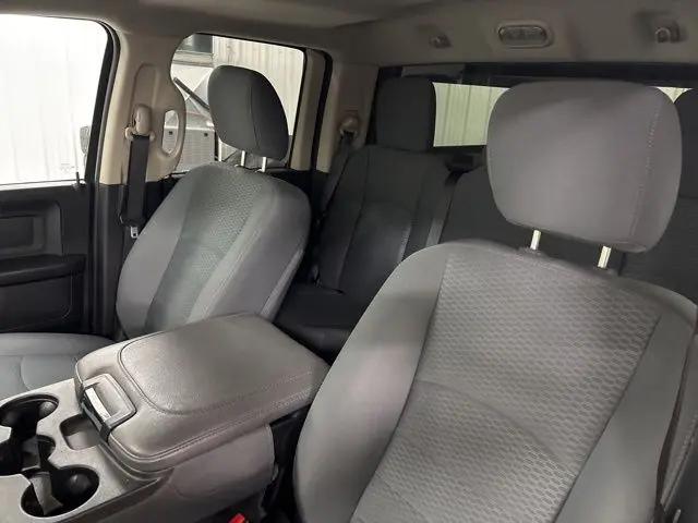 2017 Ram 1500 Express Quad Cab 4x4 6'4" Box