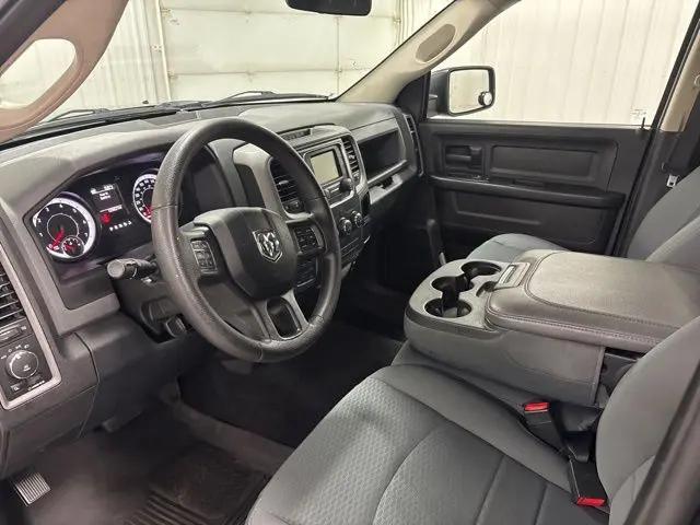 2017 Ram 1500 Express Quad Cab 4x4 6'4" Box