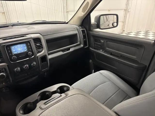 2017 Ram 1500 Express Quad Cab 4x4 6'4" Box