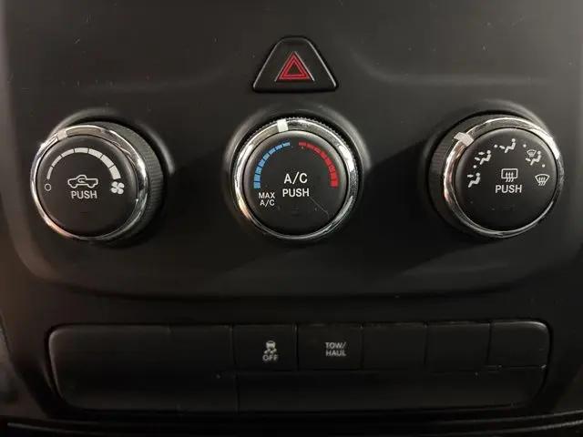 2017 Ram 1500 Express Quad Cab 4x4 6'4" Box