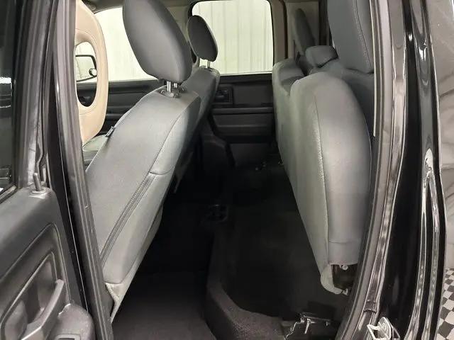 2017 Ram 1500 Express Quad Cab 4x4 6'4" Box