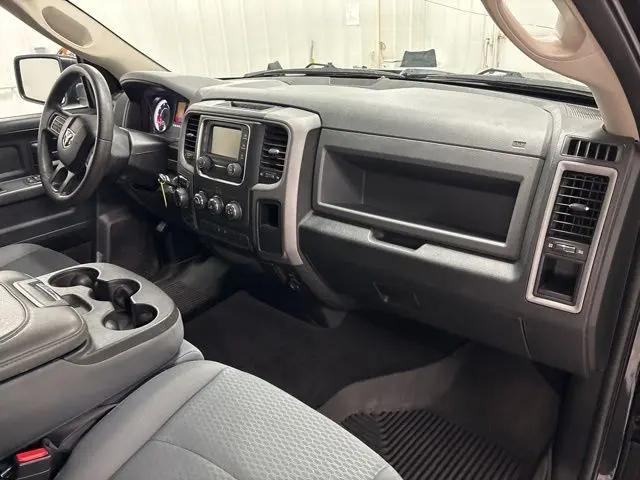 2017 Ram 1500 Express Quad Cab 4x4 6'4" Box