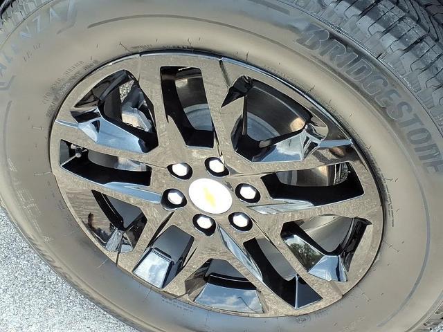 2023 Chevrolet Traverse FWD LS