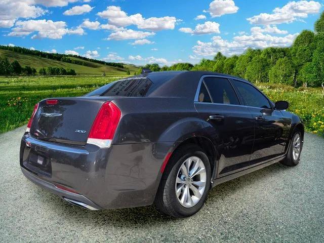 2016 Chrysler 300 Limited