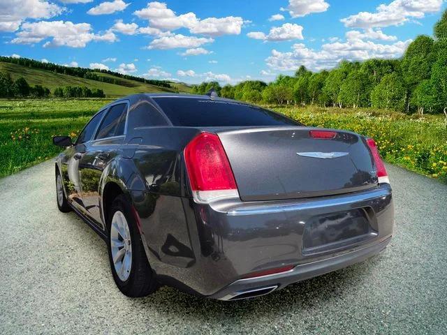 2016 Chrysler 300 Limited
