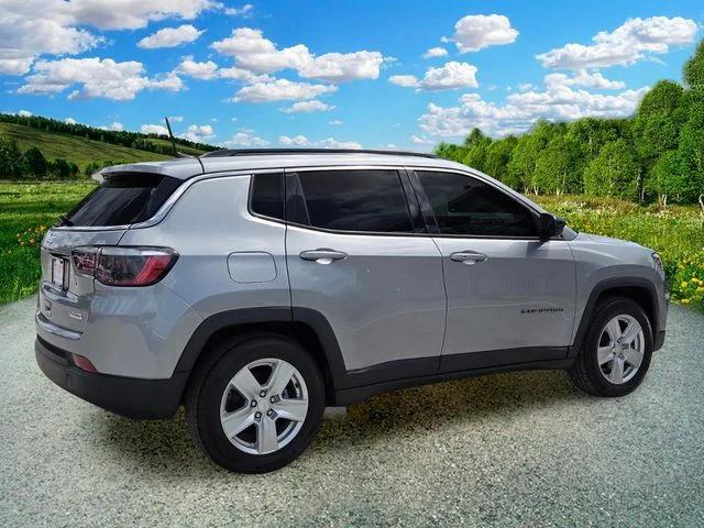 2022 Jeep Compass Latitude FWD