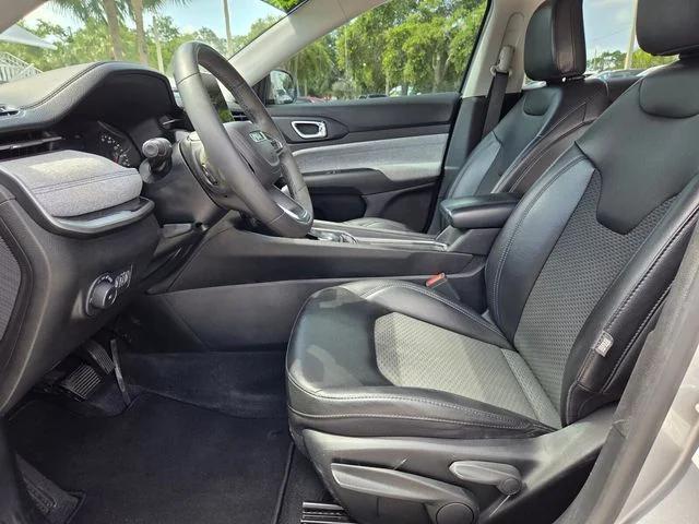2022 Jeep Compass Latitude FWD