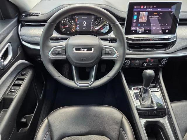 2022 Jeep Compass Latitude FWD