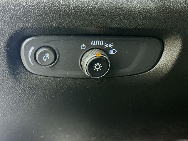 2024 Chevrolet Traverse AWD LT Leather