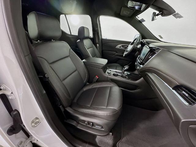 2024 Chevrolet Traverse AWD LT Leather