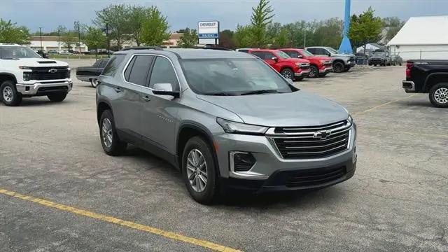2023 Chevrolet Traverse AWD LT Cloth