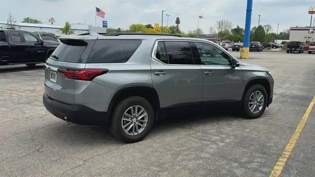 2023 Chevrolet Traverse AWD LT Cloth
