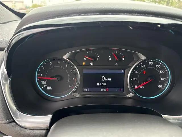 2023 Chevrolet Traverse AWD LT Cloth