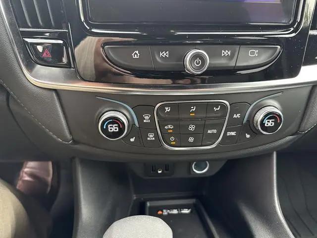 2023 Chevrolet Traverse AWD LT Cloth