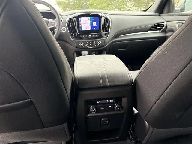 2023 Chevrolet Traverse AWD LT Cloth