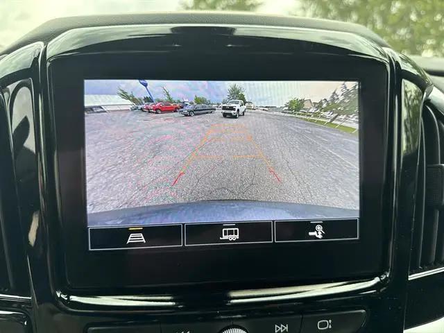 2023 Chevrolet Traverse AWD LT Cloth