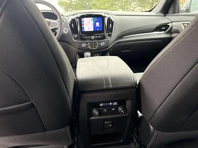 2023 Chevrolet Traverse AWD LT Cloth
