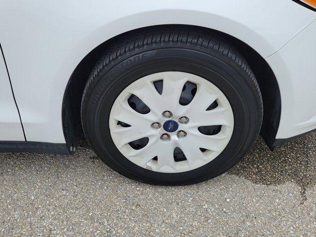 2014 Ford Fusion S