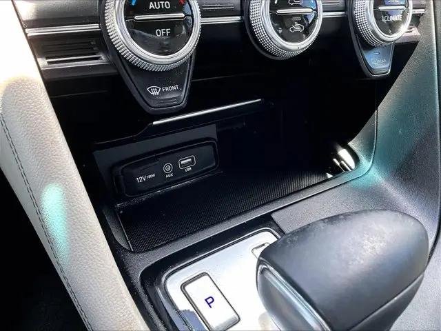 2020 Genesis G70 2.0T RWD