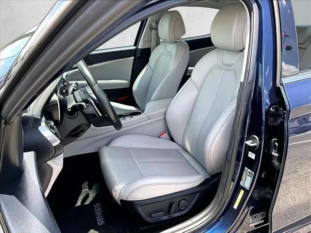 2020 Genesis G70 2.0T RWD