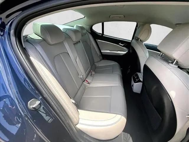 2020 Genesis G70 2.0T RWD