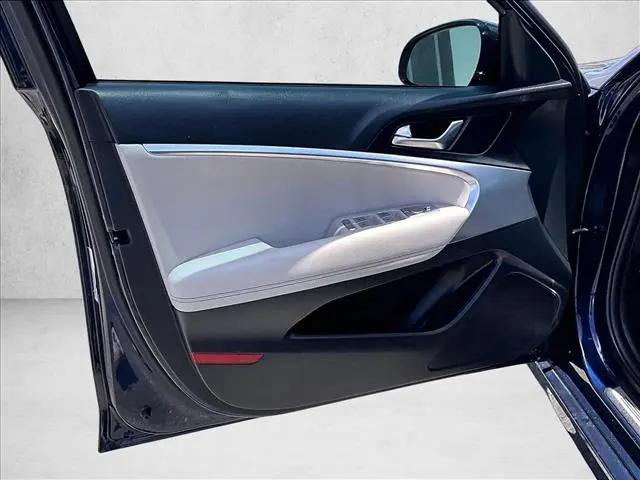 2020 Genesis G70 2.0T RWD