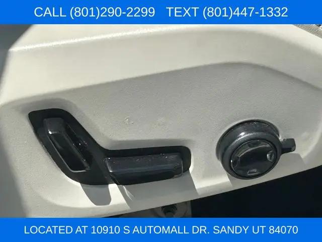 2020 Volvo XC90 Hybrid T8 Inscription 7 Passenger
