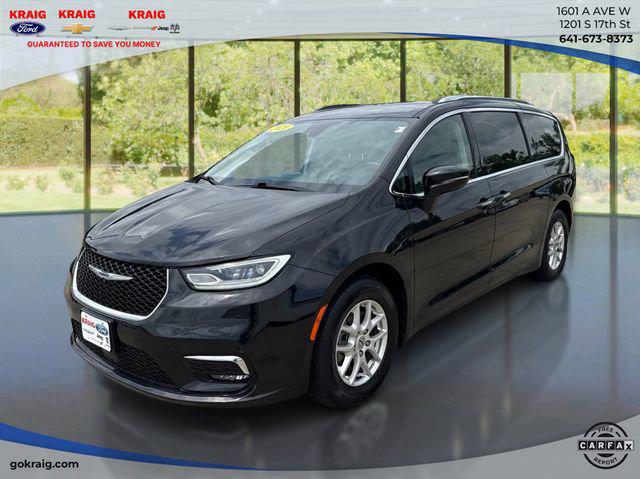 2021 Chrysler Pacifica Touring L for sale in Oskaloosa, IA