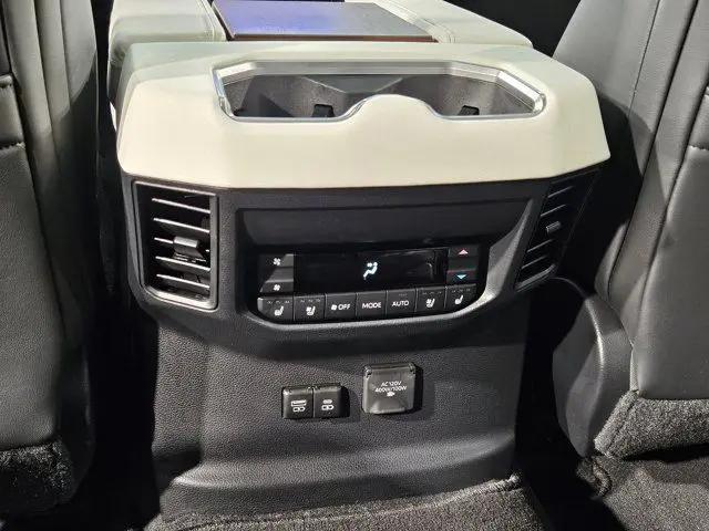2024 Toyota Sequoia Capstone